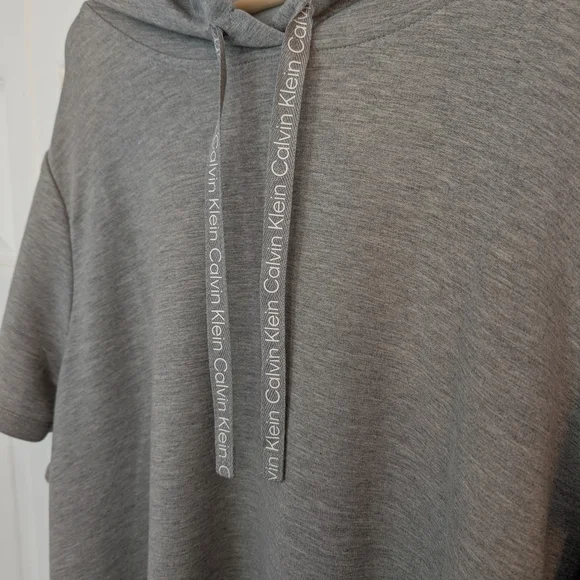 Calvin Klein Gray Dress Sweatshirt Material with Hood 3x NWT - Picture 2 of 5
